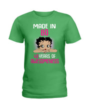 Load image into Gallery viewer, Black Phone Case Made In 80 40 Years In Awesomeness For Friends Ladies Tee
