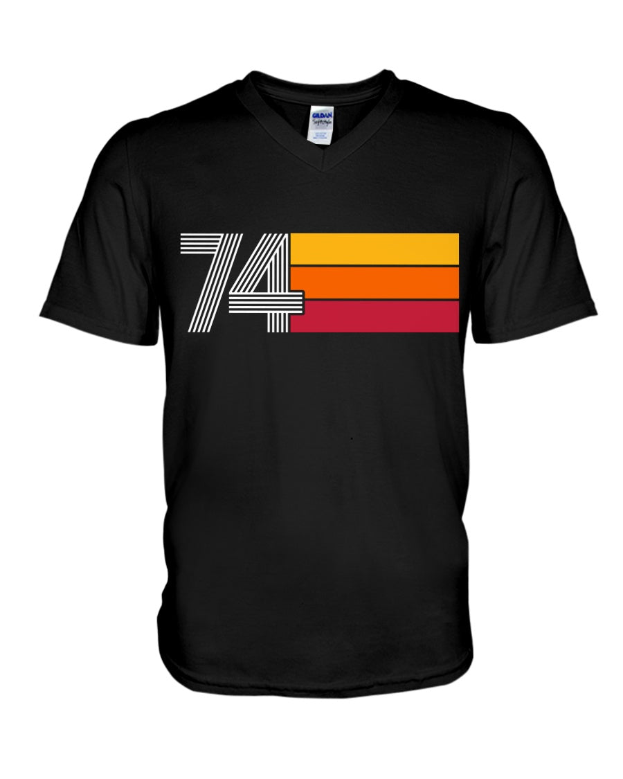 46th Birthday Gift Vintage 1974 Classic Retro Vintage Guys V-Neck